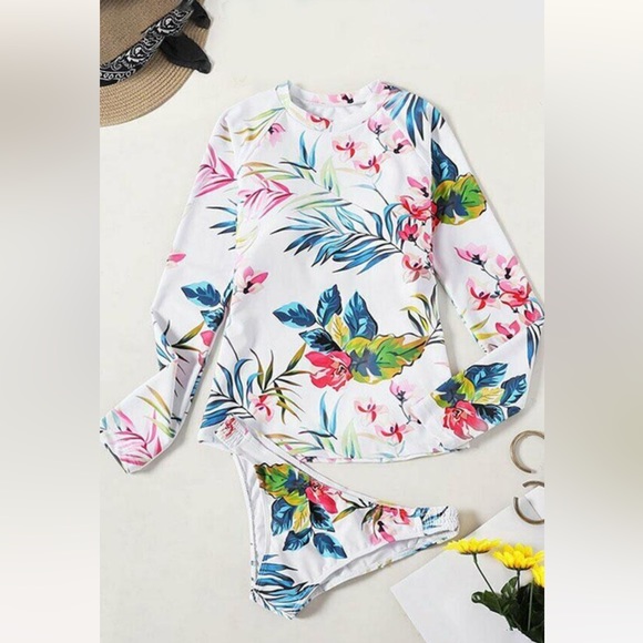 Floral Print Mesh Spliced UPF50+ Rash Guard